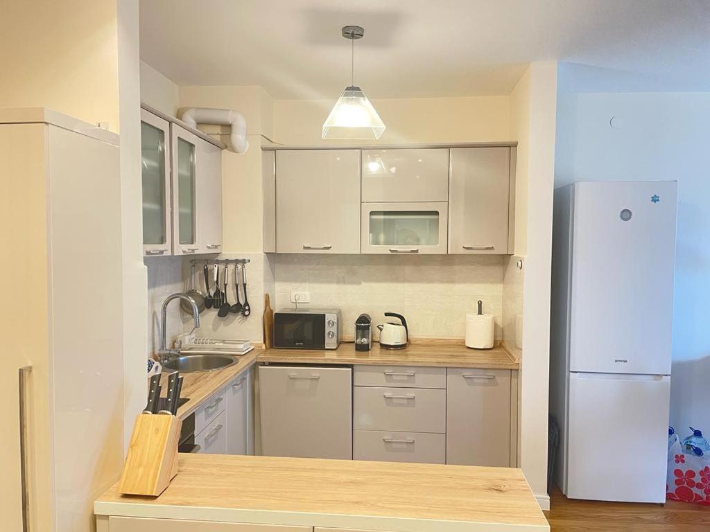 Sunshineliving, Bar Apartment Екстериор снимка